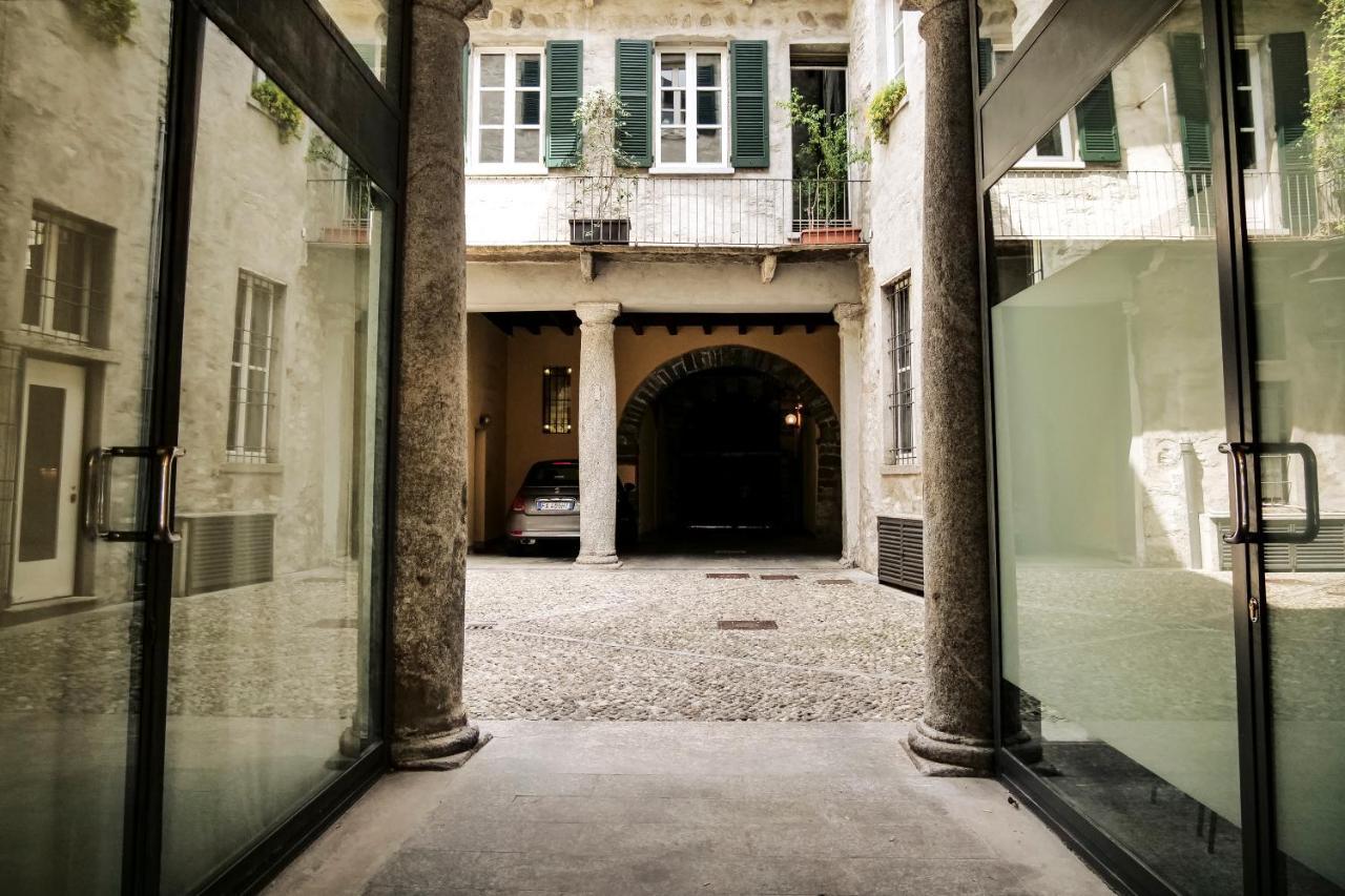 Casa Del Pittore - Elegante Appartamento Del 1200 - Centro Storico コモ エクステリア 写真
